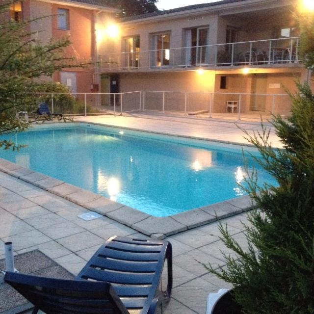 Cit'Hotel Les Alizes Limoges Bagian luar foto